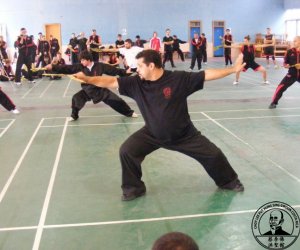 Practica con abanico del Dragon Dorado en China 2010 - Kung Fu Choy Lee Fut